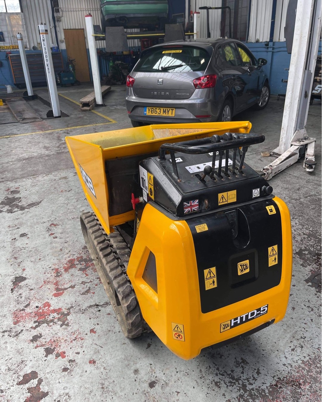 JCB HTD-5 high-tip dumper